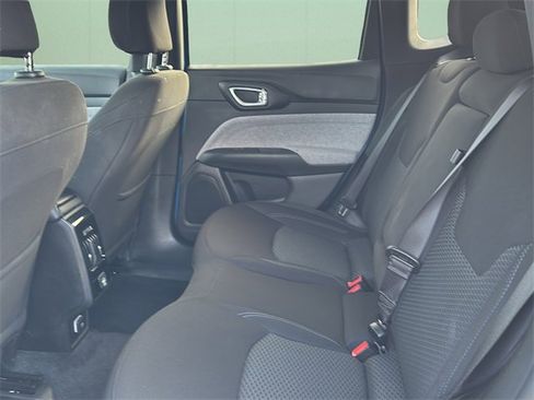 Certified 2024 Jeep Compass Sport image 20