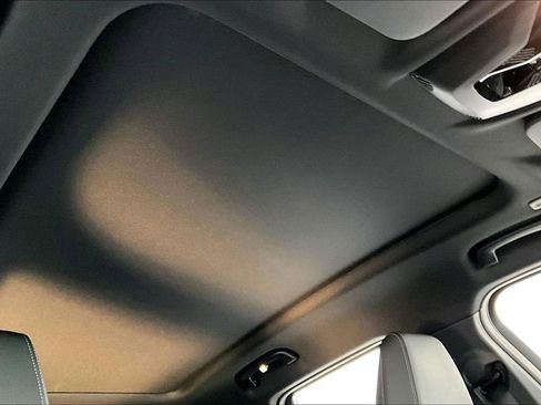 Used 2025 BMW X1 xDrive28i image 21