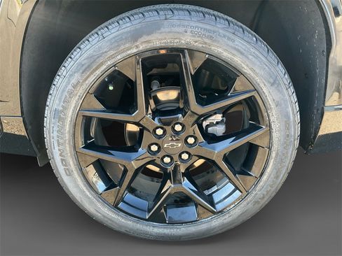 Used 2024 Chevrolet Traverse RS w/ LPO, Floor Liner Package image 8