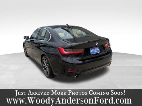 Used 2021 BMW 330i Sedan RWD image 4
