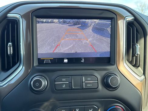 Used 2019 Chevrolet Silverado 1500 High Country image 29