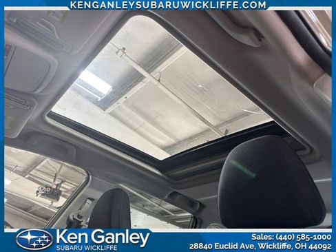 Used 2023 Subaru Forester Premium AWD/4WD image 19