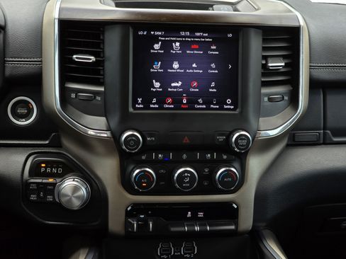 Used 2021 RAM 1500 Laramie AWD/4WD image 15