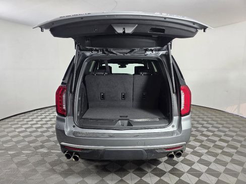 Used 2024 GMC Yukon Denali w/ Max Trailering Package image 5