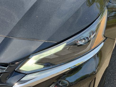 Used 2023 Nissan Altima 2.5 SV FWD image 9