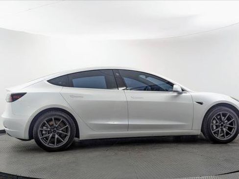 Used 2019 Tesla Model 3 Long Range RWD image 8
