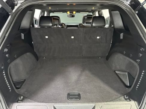 Used 2019 Jeep Grand Cherokee Altitude AWD/4WD image 26