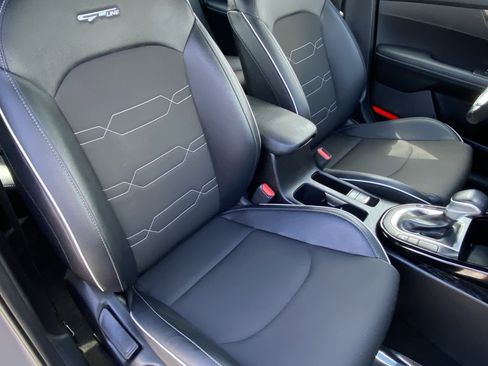 Used 2023 Kia Forte GT-Line w/ GT-Line Premium Package FWD image 11