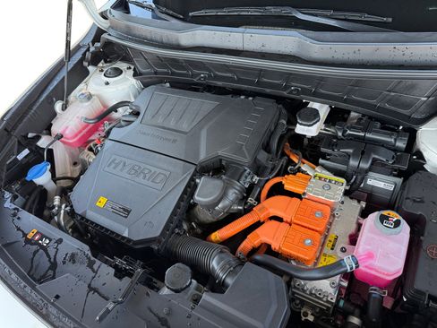 Used 2024 Kia Niro LX FWD image 13