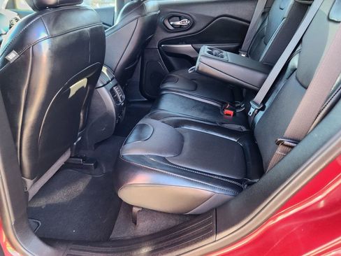 Used 2022 Jeep Cherokee Limited w/ Elite Package image 14