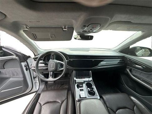 Used 2019 Audi Q8 Prestige w/ Luxury Package image 11