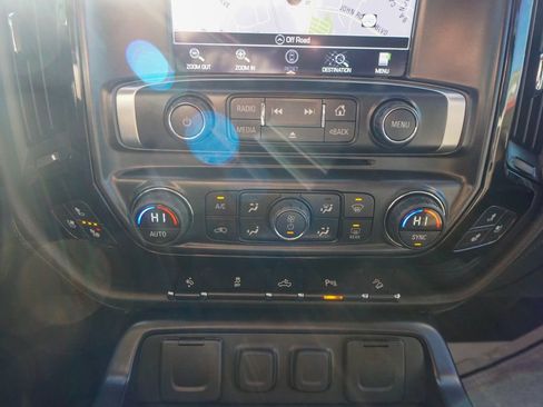 Used 2016 GMC Sierra 1500 SLT w/ SLT Preferred Package image 29