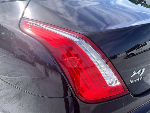 Used 2013 Jaguar XJ RWD image 28