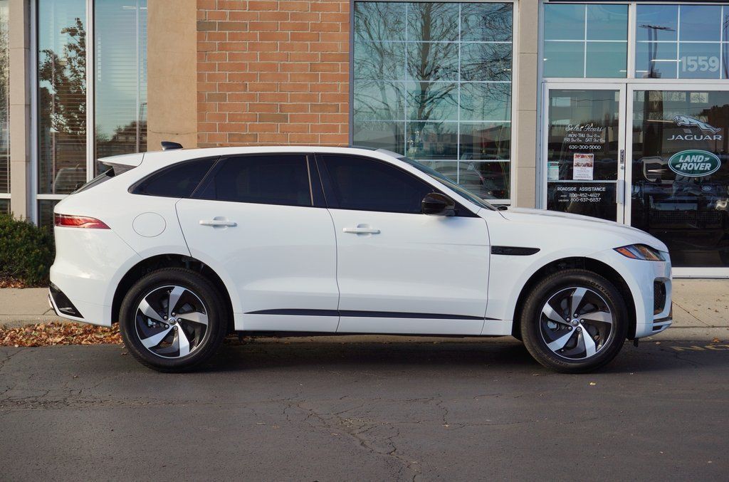 Used 2025 Jaguar F-PACE R-Dynamic S AWD/4WD image 6