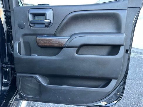 Used 2017 GMC Sierra 3500 Denali w/ Duramax Plus Package image 14