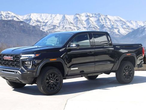 New 2026 GMC Canyon Elevation w/ Convenience Package AWD/4WD image 2