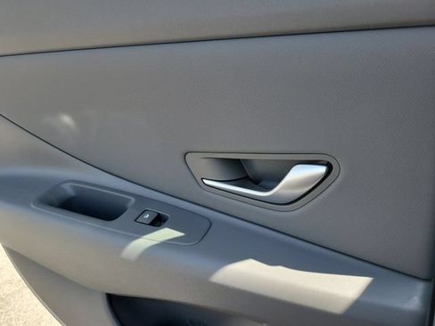 New 2026 Hyundai Elantra Sport FWD image 21