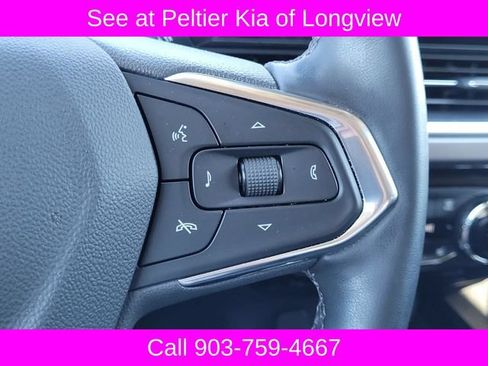 Used 2025 Chevrolet Trax ACTIV w/ Sunroof Package FWD image 29