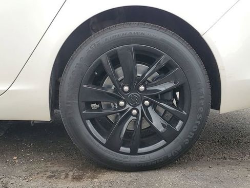 Used 2014 Buick Regal FWD image 30