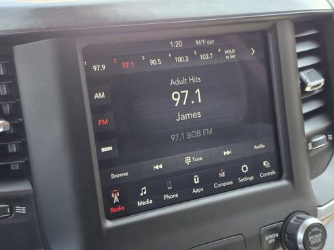 Used 2020 RAM 1500 Big Horn image 19