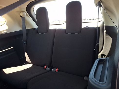 Used 2018 Mitsubishi Outlander ES AWD/4WD image 10