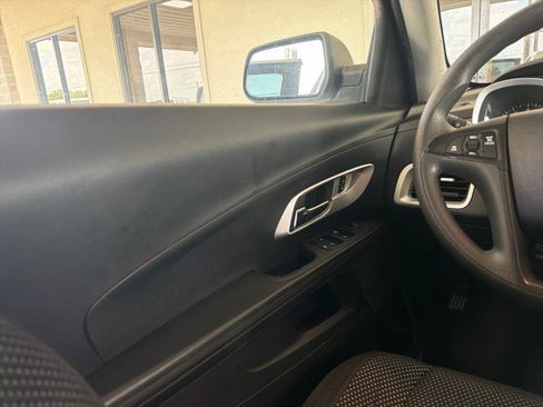 Used 2016 Chevrolet Equinox LS FWD image 15