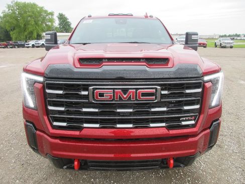 New 2026 GMC Sierra 2500 AT4 w/ AT4 Premium Plus Package AWD/4WD image 12