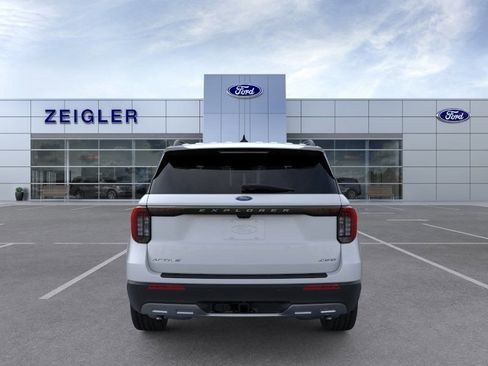 New 2026 Ford Explorer Active w/ Active Comfort Package AWD/4WD image 5