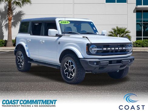Used 2021 Ford Bronco Outer Banks AWD/4WD image 3