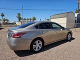 Used 2015 Nissan Altima 2.5 SV image 2