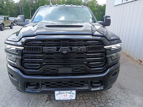 New 2026 RAM 3500 Laramie AWD/4WD image 16