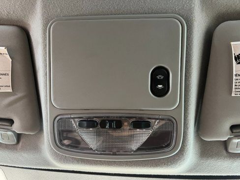 Used 2007 Ford Focus SES image 24