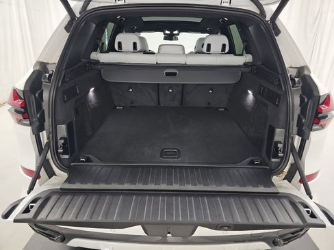 Used 2024 BMW X5 xDrive40i w/ M Sport Package image 15