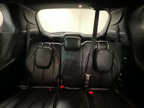Certified 2025 Chrysler Pacifica Select FWD image 22