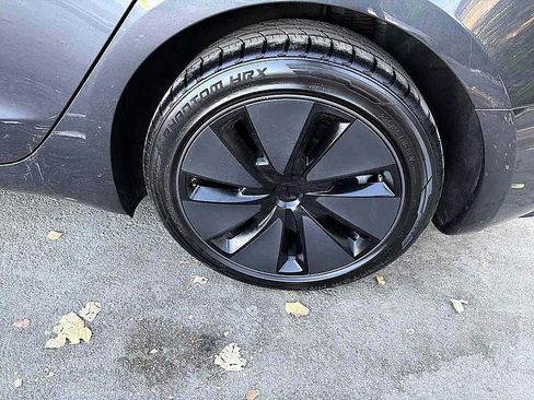 Used 2025 Tesla Model 3 Long Range RWD image 9