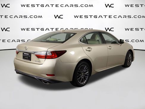 Used 2018 Lexus ES 350 w/ Navigation System Package image 46