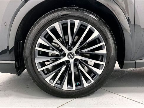 Used 2024 Lexus RX 350 Premium Plus w/ Convenience Package image 8
