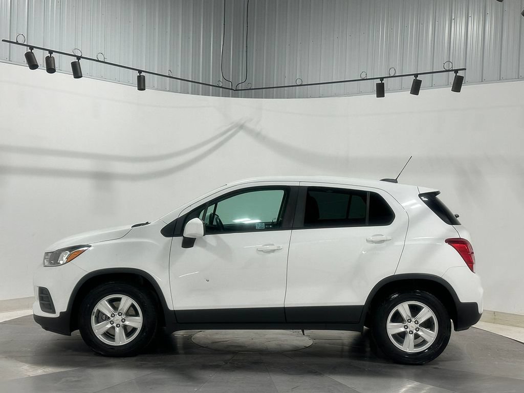 Used 2020 Chevrolet Trax LS w/ Tint and Cruise Package FWD image 14
