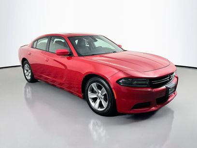 Used 2015 Dodge Charger SE w/ Power Sunroof Group