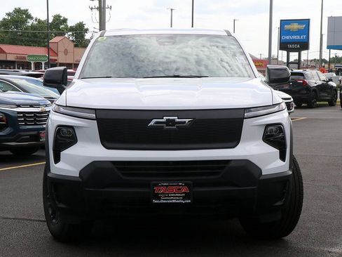 Used 2024 Chevrolet Silverado EV W/T image 5