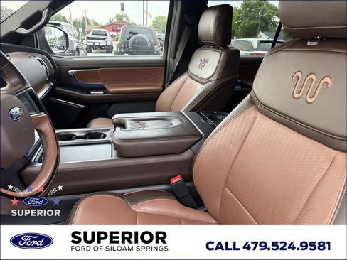 Used 2025 Ford Expedition King Ranch AWD/4WD image 6