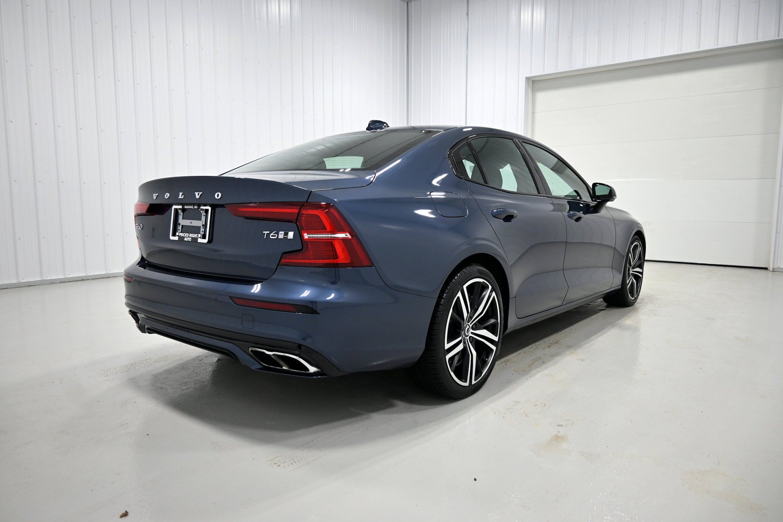 Used 2020 Volvo S60 T6 R-Design AWD/4WD image 36