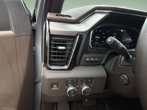 Used 2024 GMC Sierra 1500 Denali w/ Denali Reserve Package AWD/4WD image 32