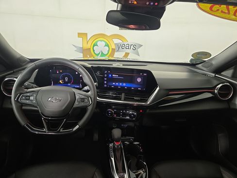 Certified 2025 Chevrolet Trax RS image 13