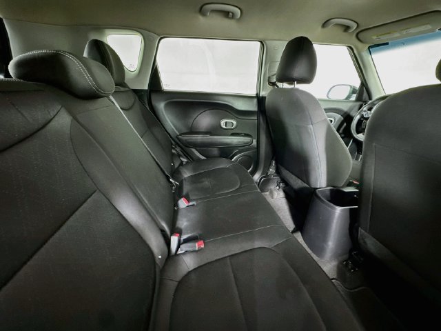 Used 2018 Kia Soul FWD image 22