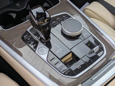 Used 2022 BMW X5 xDrive45e w/ Premium Package image 13