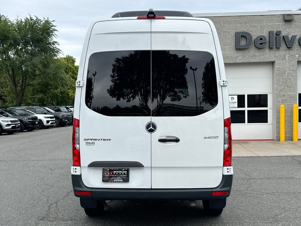 Used 2024 Mercedes-Benz Sprinter 2500 image 6