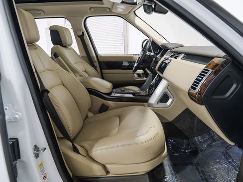 Used 2020 Land Rover Range Rover HSE image 36