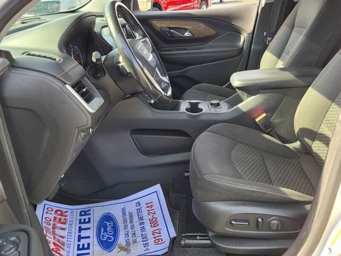 Used 2020 GMC Terrain SLE w/ Driver Convenience Package image 5