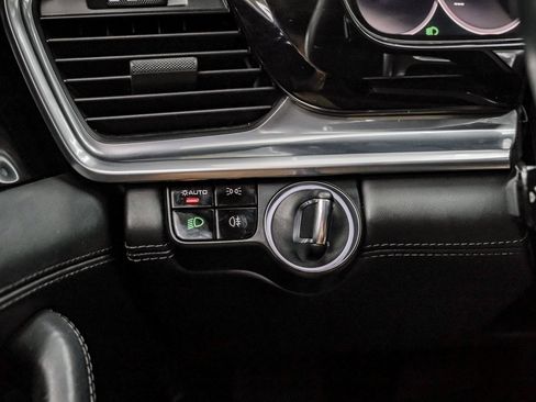 Used 2019 Porsche Panamera 4 image 25